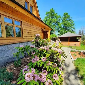 https://dworek-nad-potokiem.karpacz-hotel.com